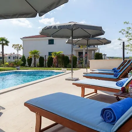 Luxury Carissa * Malinska