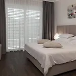 Luxury Carissa Malinska