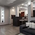 Luxury Carissa *
